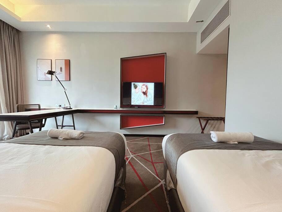 M101 Klcc Kl City King Suites By Livin Kuala Lumpur Exteriör bild